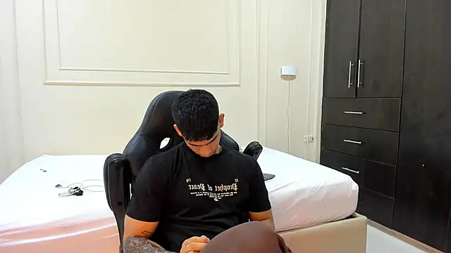 Snapshot of ANDRES_STUD chatting on April 16, 2026, 3:40 am ANDRES STUD online show from April 16, 2026, 3:40 am