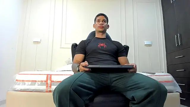 ANDRES STUD online show from May 26, 2026, 3:37 am
