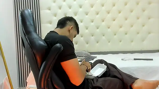 Snapshot of ANDRES_STUD chatting on March 10, 2026, 3:54 am ANDRES STUD online show from March 10, 2026, 3:54 am