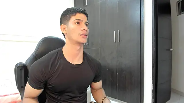 Snapshot of ANDRES_STUD chatting on April 6, 2026, 3:57 am ANDRES STUD online show from April 6, 2026, 3:57 am