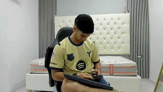 Snapshot of ANDRES_STUD chatting on March 23, 2026, 4:34 am ANDRES STUD online show from March 23, 2026, 4:34 am