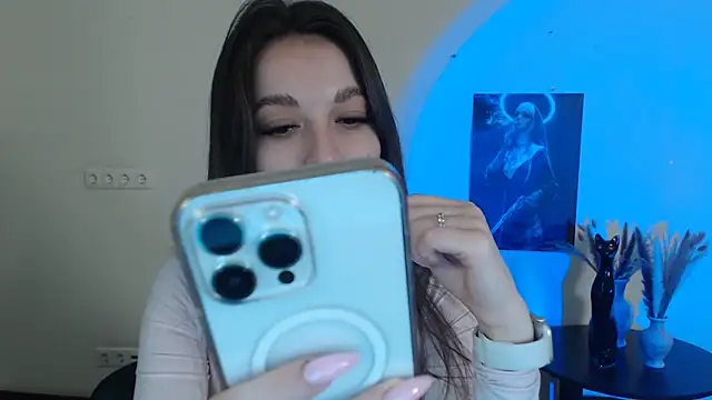 Snapshot of Eva_Eldis chatting on March 10, 2025, 4:25 pm Eva Eldis online show from March 10, 2025, 4:25 pm