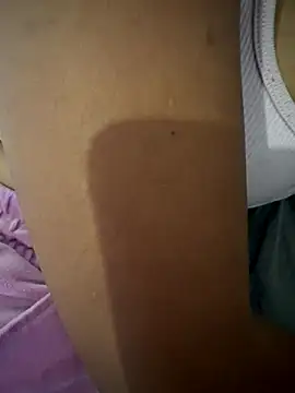 Snapshot of shakybabyx chatting on October 18, 2025, 9:33 am shakybabyx online show from October 18, 2025, 9:33 am