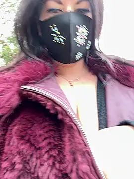 Snapshot of Loveblackzilla chatting on October 11, 2025, 11:00 am Loveblackzilla online show from October 11, 2025, 11:00 am