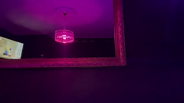 Snapshot of Loveblackzilla chatting on February 24, 2025, 6:58 pm Loveblackzilla online show from February 24, 2025, 6:58 pm