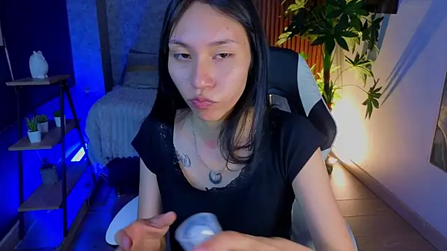 Miaa Lee7 online show from July 24, 2026, 11:34 pm