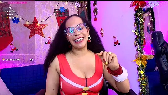 Cintiia Holmes online show from December 13, 2025, 8:04 pm