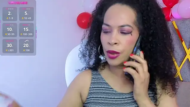 Cintiia Holmes online show from February 18, 2026, 11:34 pm