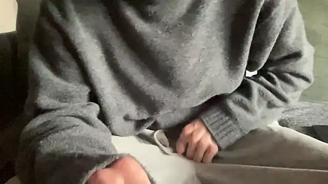 Snapshot of LeoLovelyDick chatting on November 22, 2025, 12:59 pm LeoLovelyDick online show from November 22, 2025, 12:59 pm