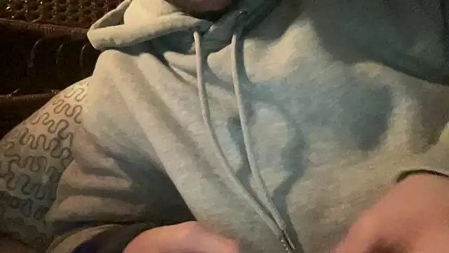 Snapshot of LeoLovelyDick chatting on January 9, 2026, 8:27 pm LeoLovelyDick online show from January 9, 2026, 8:27 pm