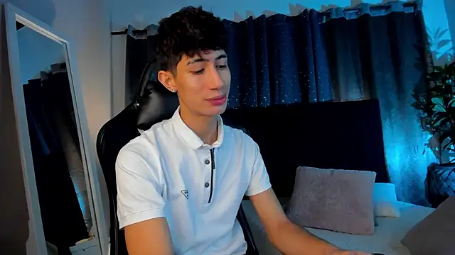 NovaaWheler online show from April 8, 2026, 12:28 pm