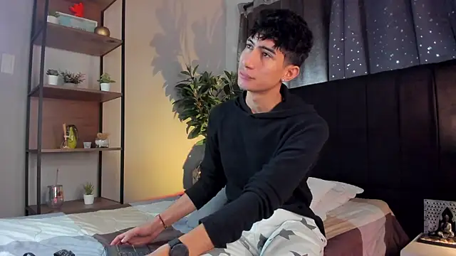 NovaaWheler online show from February 27, 2026, 11:54 am