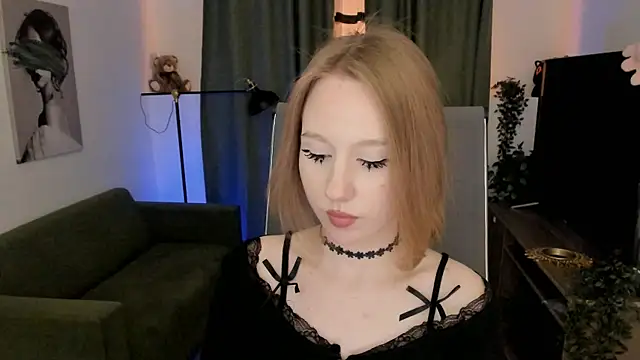 Snapshot of DariaTate chatting on May 16, 2026, 12:59 pm DariaTate online show from May 16, 2026, 12:59 pm