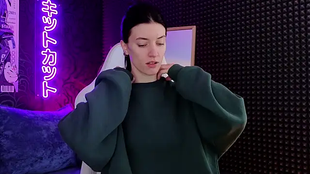 roxy riot  online show from March 22, 2025, 1:22 am