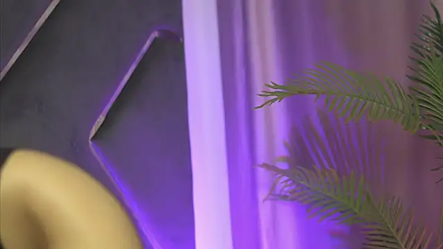 LilaRoses online show from September 10, 2025, 4:44 am