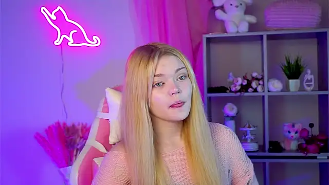 AdeleCartier online show from March 22, 2025, 2:37 am