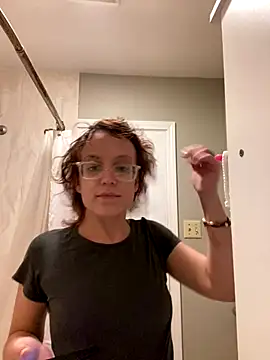 Snapshot of grassXass420 chatting on September 30, 2025, 3:01 am grassXass420 online show from September 30, 2025, 3:01 am