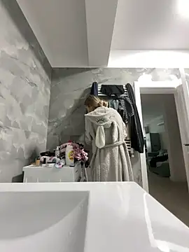 BonyBon29 online show from November 29, 2025, 9:09 am