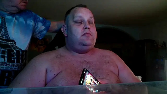 Snapshot of Hotfire-112 chatting on February 5, 2025, 10:44 pm Hotfire-112 online show from February 5, 2025, 10:44 pm