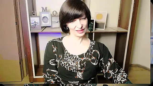  AngeliaFlow  online show from May 28, 2026, 8:33 am