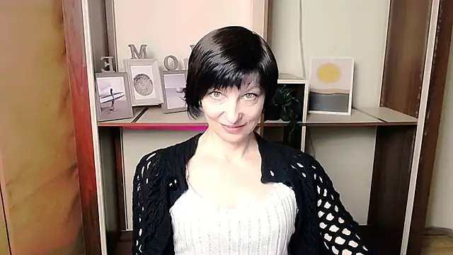  AngeliaFlow  online show from March 17, 2026, 9:34 am