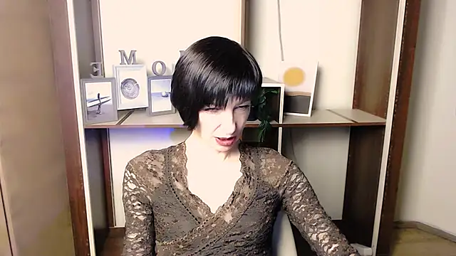  AngeliaFlow  online show from November 29, 2025, 8:14 am