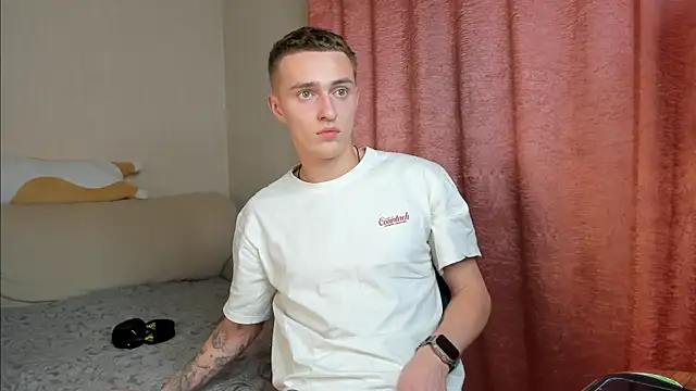 crazybottom99 online show from October 30, 2025, 6:38 pm