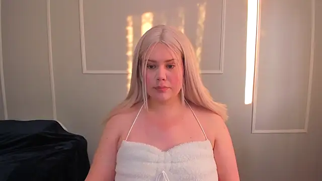  leana  online show from November 27, 2025, 1:00 pm