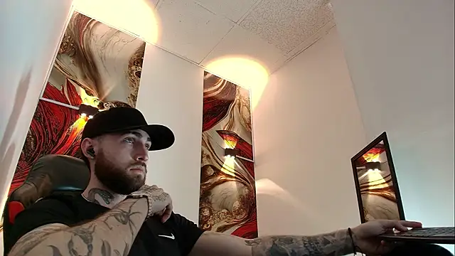 Snapshot of Luke_davis01 chatting on February 23, 2026, 1:12 pm Luke davis01 online show from February 23, 2026, 1:12 pm