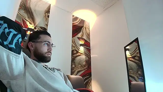 Snapshot of Luke_davis01 chatting on January 17, 2026, 1:15 pm Luke davis01 online show from January 17, 2026, 1:15 pm