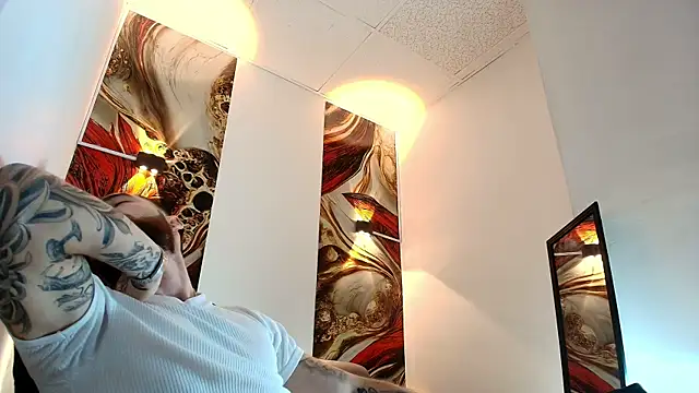 Luke davis01 online show from April 9, 2026, 1:06 pm