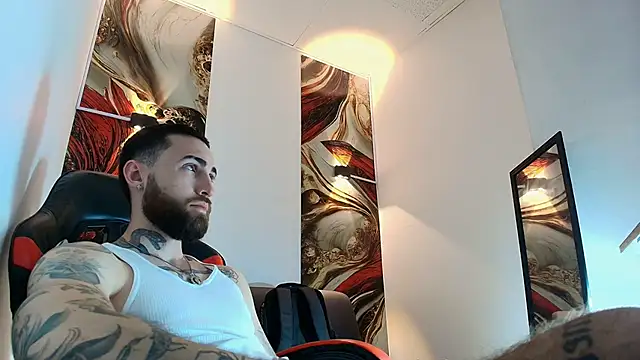 Luke davis01 online show from May 23, 2026, 1:10 pm