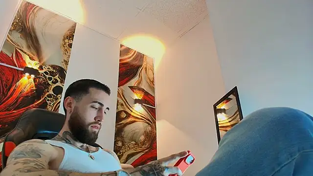 Luke davis01 online show from July 16, 2026, 12:57 pm