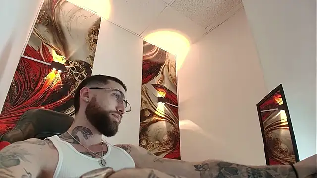 Snapshot of Luke_davis01 chatting on February 15, 2026, 12:59 pm Luke davis01 online show from February 15, 2026, 12:59 pm