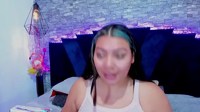 Sophia Brunett online show from April 2, 2026, 11:50 am