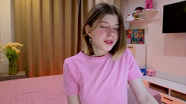 Snapshot of Bella_amory chatting on February 21, 2026, 10:01 pm Bella amory online show from February 21, 2026, 10:01 pm