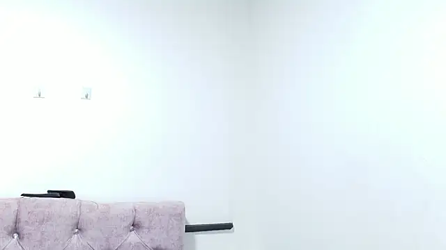 Skye Moore online show from October 20, 2025, 12:06 pm