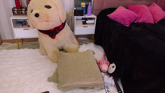 NataliaNovak online show from May 15, 2026, 12:47 pm