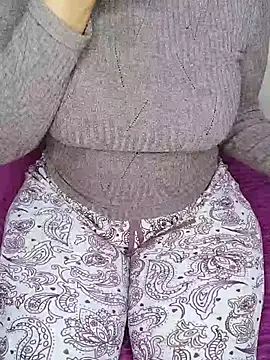 Malika-697 online show from February 13, 2026, 9:04 pm