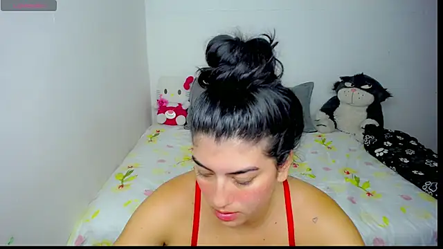 hello kityy25 online show from July 24, 2026, 1:34 am