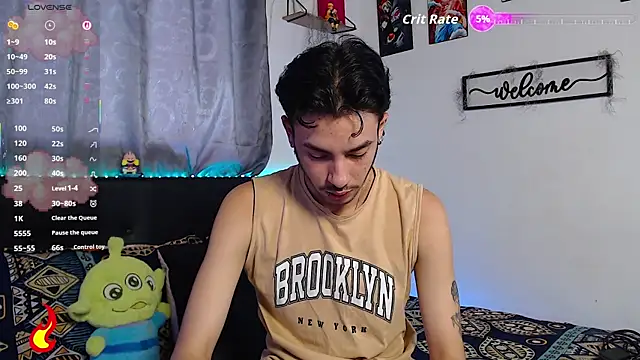 kyle clint07 online show from June 9, 2026, 8:54 pm