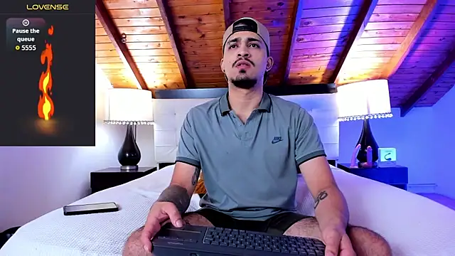 Sebastian Berne online show from November 26, 2025, 7:03 pm