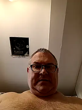 mkestr69 online show from March 21, 2026, 8:57 pm