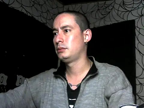 vampireathome online show from November 25, 2025, 3:18 am