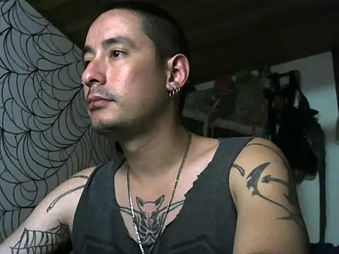 vampireathome online show from May 17, 2026, 3:17 am