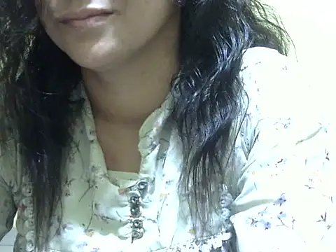 Your cutiepie  online show from November 18, 2025, 10:29 am