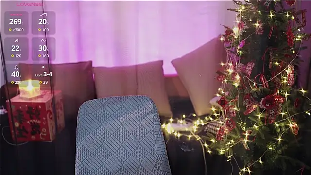 Snapshot of Moonccoi chatting on March 9, 2026, 11:25 am Moonccoi online show from March 9, 2026, 11:25 am