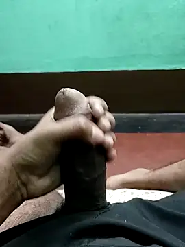 Yashkumar 0697 online show from November 4, 2025, 9:13 am