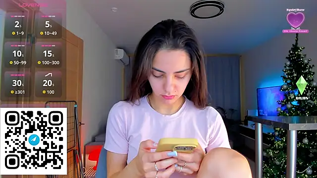 EmiliaZen online show from December 16, 2025, 3:16 pm