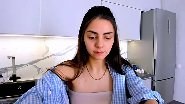 EmiliaZen online show from February 27, 2025, 12:34 pm